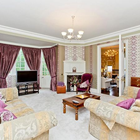 Luxury 3-Bedroom Apartment With Stunning Views At Ramsay Garden إدنبرة المظهر الخارجي الصورة